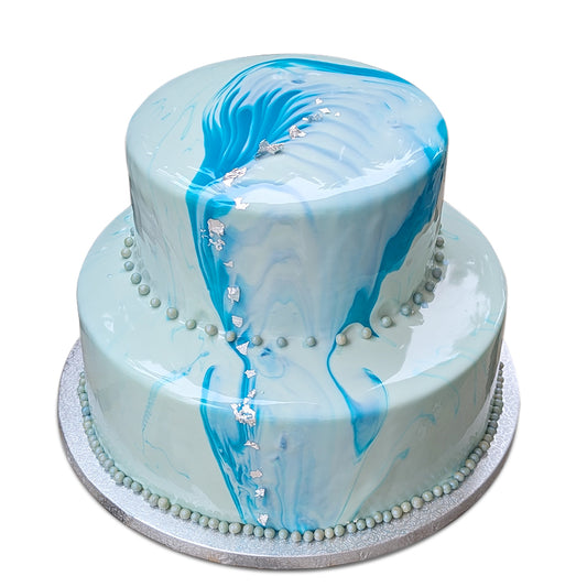 Hochzeitstorte aus Eis mit Silber